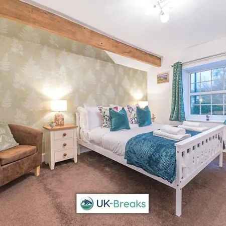 Traditional 17th Century With Free Parking * Keswick (Cumbria)