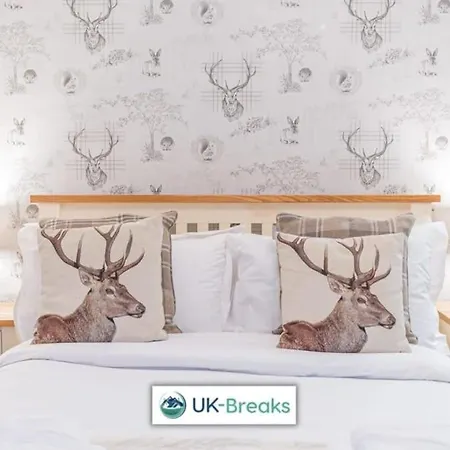 Traditional 17th Century With Free Parking * Keswick (Cumbria)