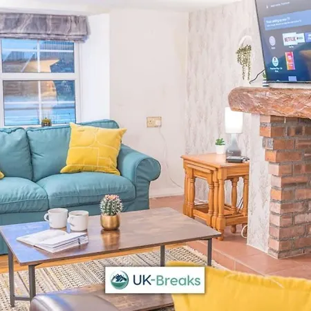 Traditional 17th Century With Free Parking Ferienhaus Keswick (Cumbria)
